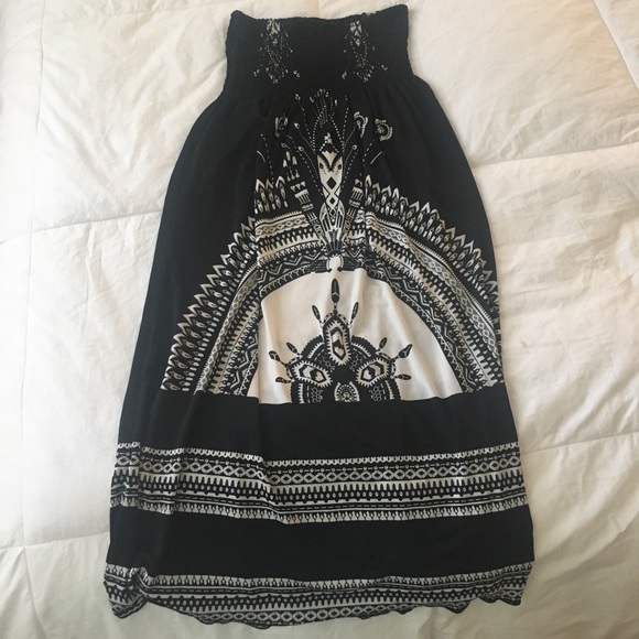 Beach dress - Picture 2 of 3